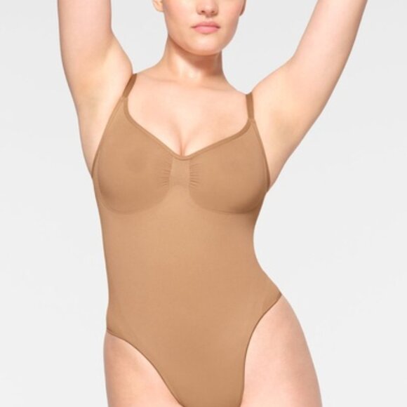 SKIMS Other - SKIMS Sculpting Thong Bodysuit in Ochre 4X/5X New in Box